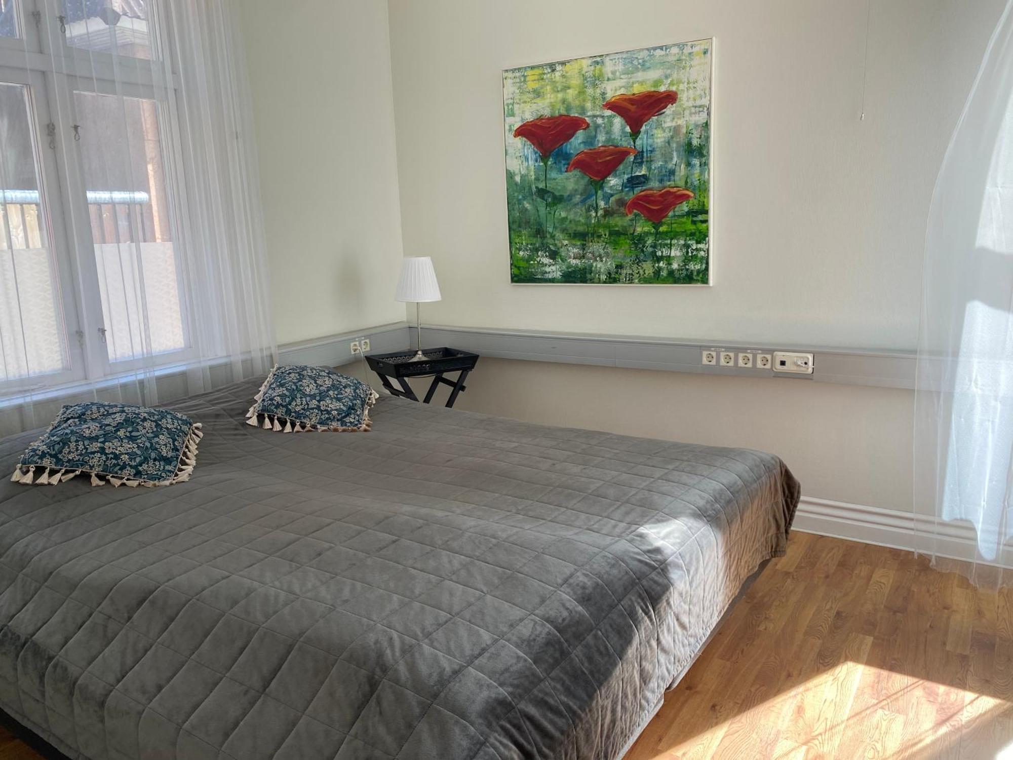 Jaernvaegshotellet B&B Skara Extérieur photo